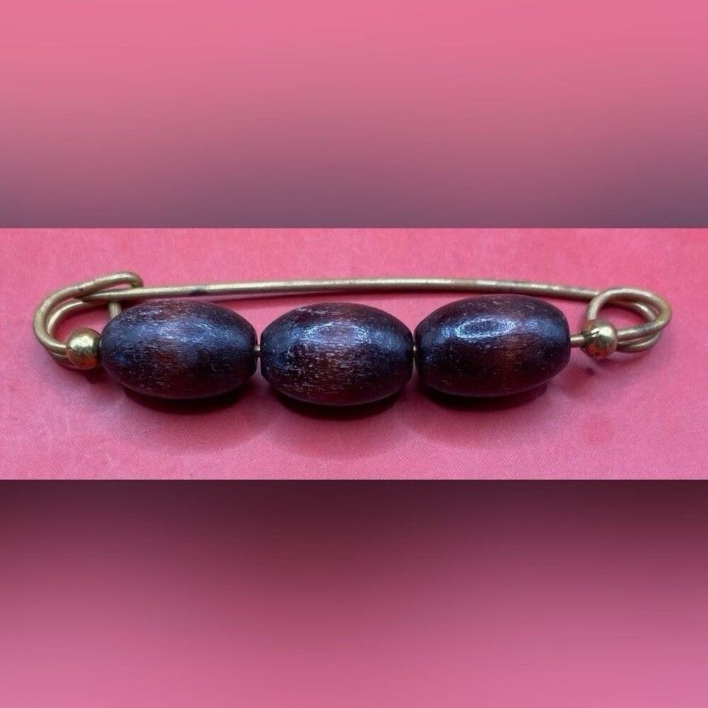 Vintage Women’s Brooch Pin Pinback Brown Wood Beads 3”